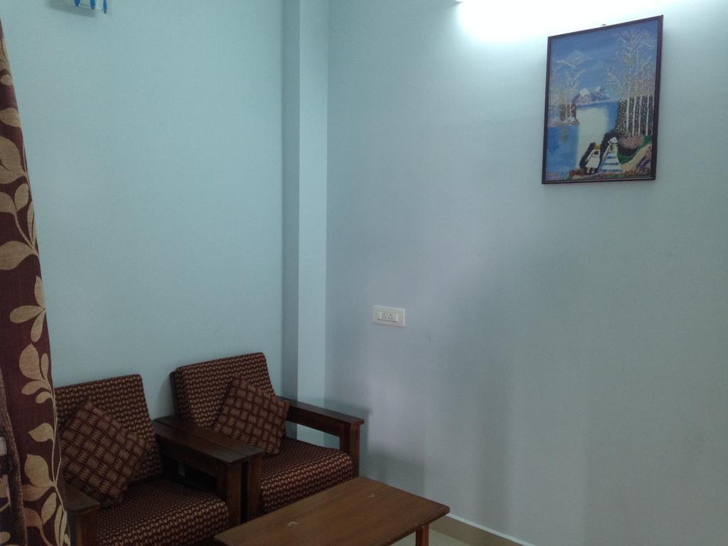 Oyo 4355 Goodland Inn Chennai Exterior foto