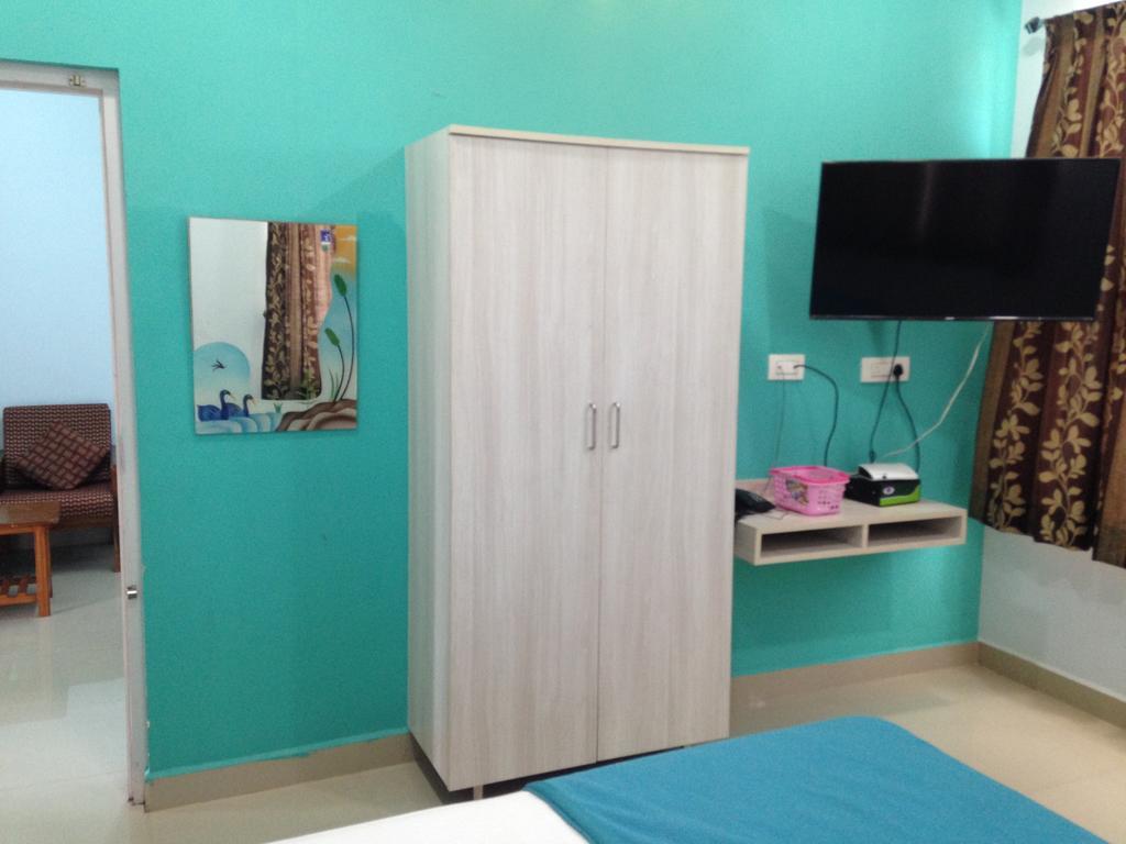 Oyo 4355 Goodland Inn Chennai Exterior foto